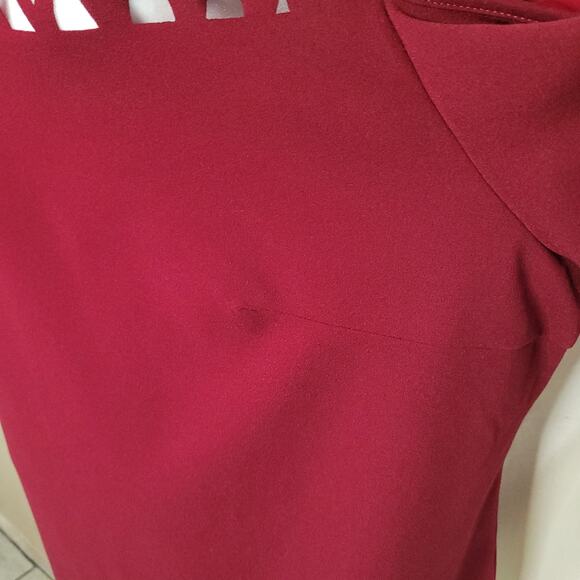 Shein Curve Red Open Shoulder Top - Size 3XL - Picture 5 of 12